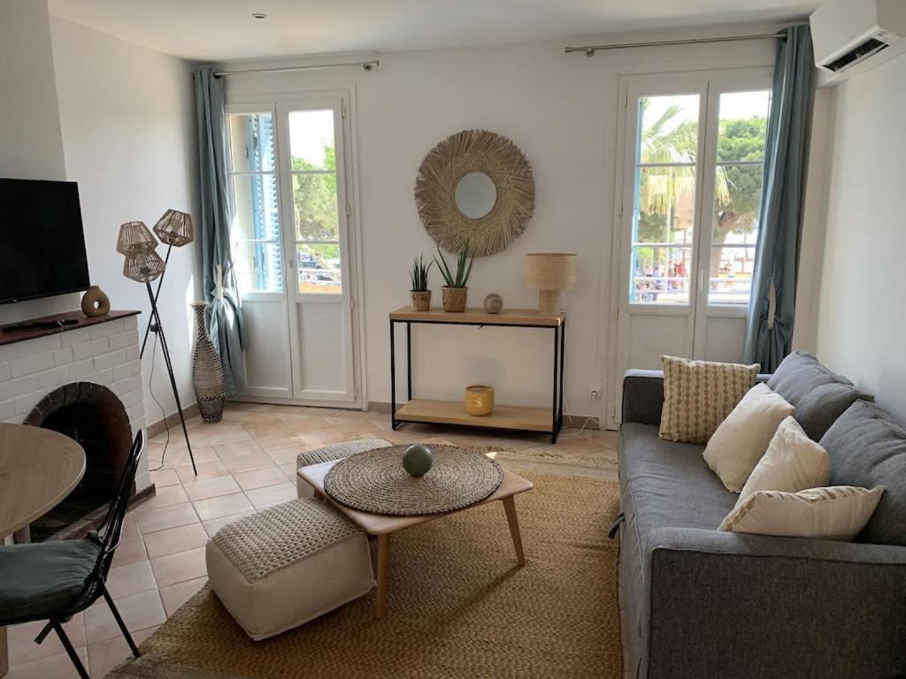 Maison De Village Renovee Avec Vue Mer Exceptionnelle Sainte-Maxime Ngoại thất bức ảnh
